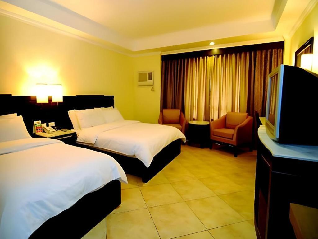 Mo2 Westown Hotel San Juan Bacolod Eksteriør bilde