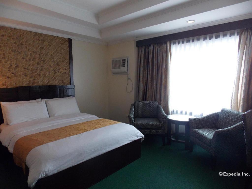 Mo2 Westown Hotel San Juan Bacolod Eksteriør bilde
