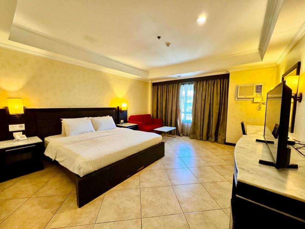 Mo2 Westown Hotel San Juan Bacolod Eksteriør bilde